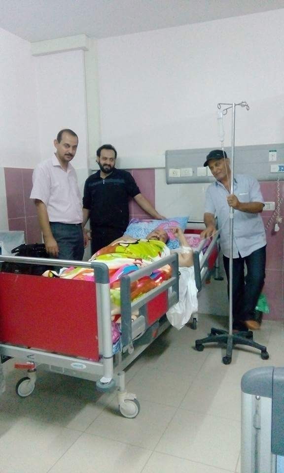 [[[534,385,96,126,755,1258],"خليل محمد البطه"],[[379,588,71,73,755,1258],"سليم محمد البطه"],[[241,368,74,110,755,1258]," باسل سليم البطه"],[[132,333,77,120,755,1258],"د. محمد عبدالجواد البطه"]]