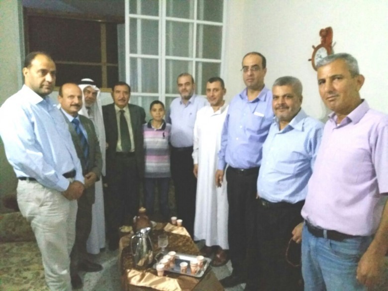 [[[531,147,45,82,755,566],"169,يحيى سعيد البطه,http://www.albatta.net/profile/210"],[[465,101,51,80,755,566],"125,اسعد شريف البطه,http://www.albatta.net/profile/183"],[[400,145,31,69,755,566],"أحمد فضل البطه"],[[339,139,35,56,755,566],"118,صلاح محمد البطه,http://www.albatta.net/profile/176"],[[288,189,32,47,755,566],"مسلمة أحمد البطه"],[[215,160,31,51,755,566],"128,المختار د. فوزي محمد البطه,http://www.albatta.net/profile/186"],[[157,153,26,71,755,566],"161,بهاءالدين علي البطه,http://www.albatta.net/profile/202"],[[111,159,40,78,755,566],"114,محمد زياد البطه,http://www.albatta.net/profile/172"],[[43,91,56,95,755,566],"164,عبدالقادر علي البطه,http://www.albatta.net/profile/205"],[[612,112,79,113,755,566],"محمدرفعت البطه"]]