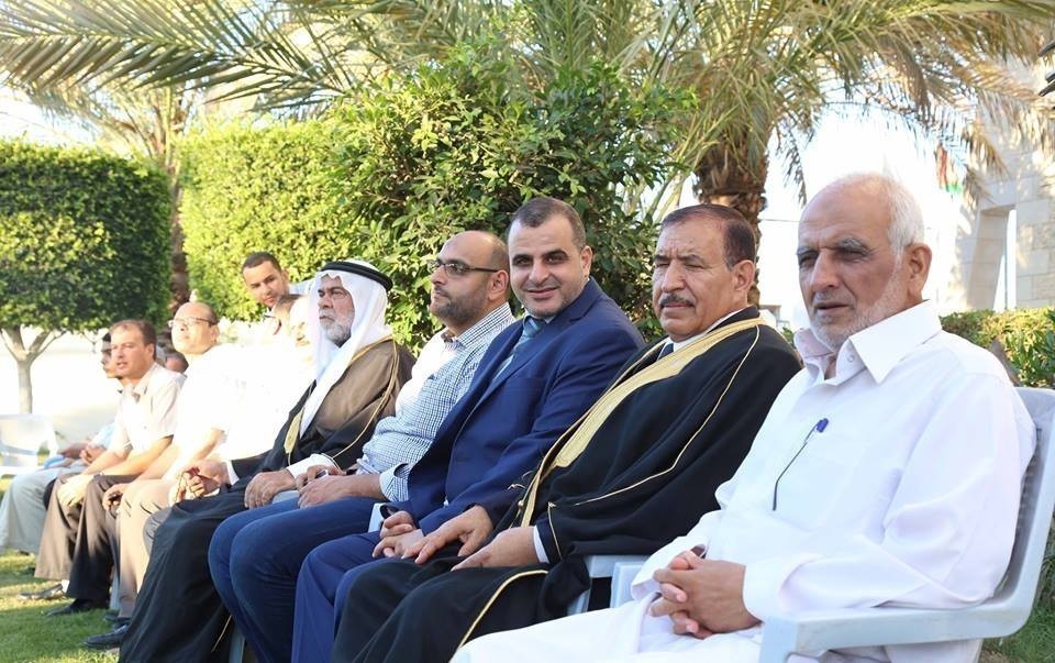 [[[560,112,101,157,755,474],"م. يحيى الأسطل"],[[461,148,83,108,755,474],"128,المختار د. فوزي محمد البطه,http://www.albatta.net/profile/186"],[[366,146,52,87,755,474],"123,م. علاءالدين محمد سعيد البطه,http://www.albatta.net/profile/181"],[[224,189,33,60,755,474],"161,أ. بهاءالدين علي البطه,http://www.albatta.net/profile/202"]]