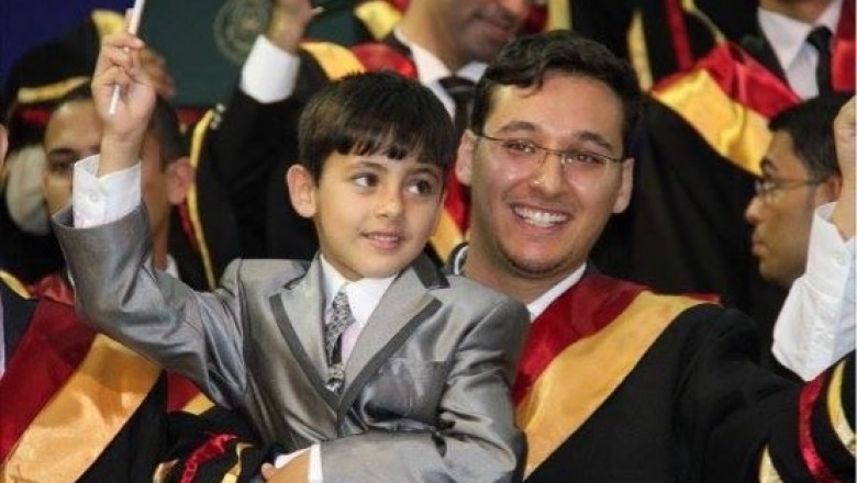  حصول د.هاني الأسطل على شهادة مزاولة مهنة الطب البريطانية