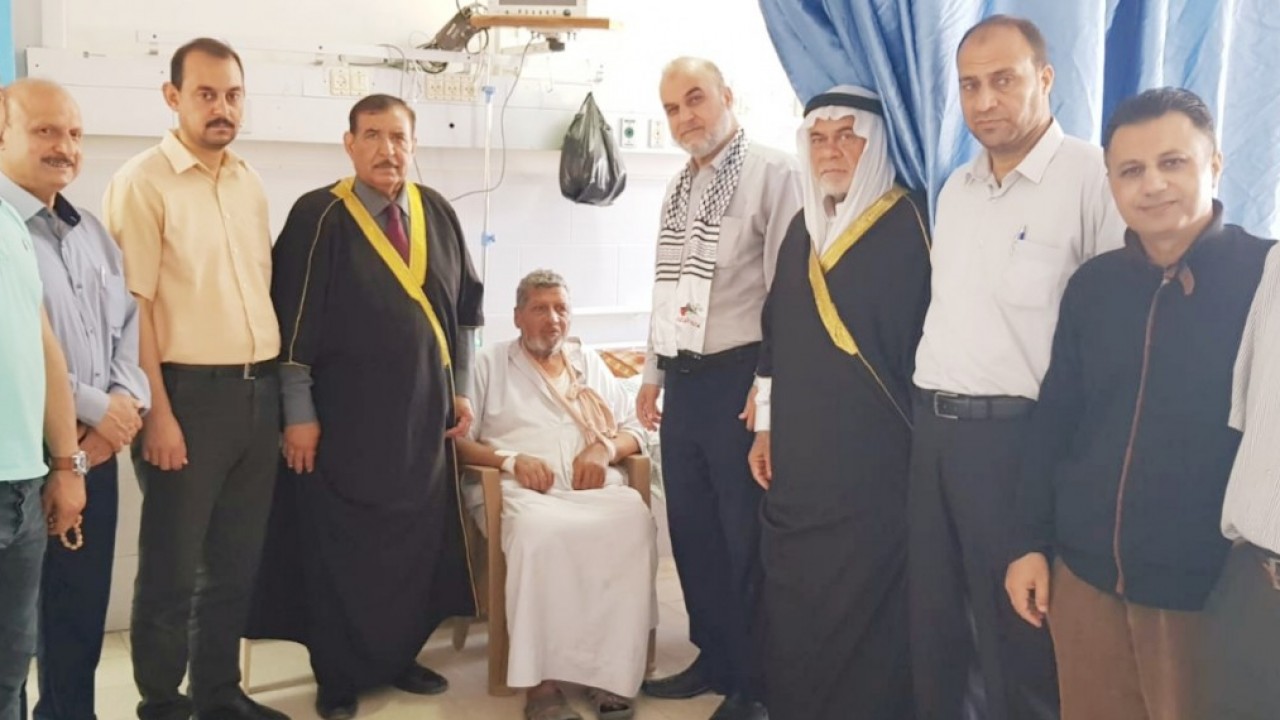 زيارة السيد إسعاف سليم البطه بالمشفى