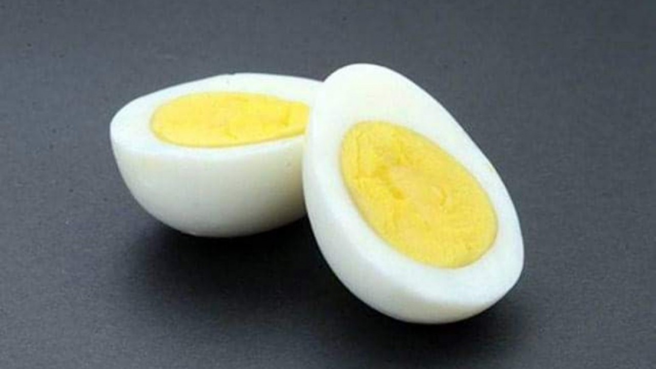 البيض ما بين الحقيقة العلمية والخرافات المنتشرة